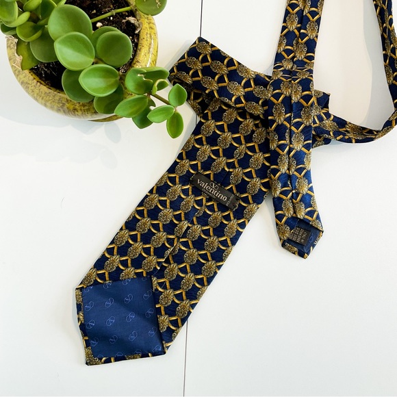 Valentino Other - VALENTINO Silk Made In Italy Mens Necktie